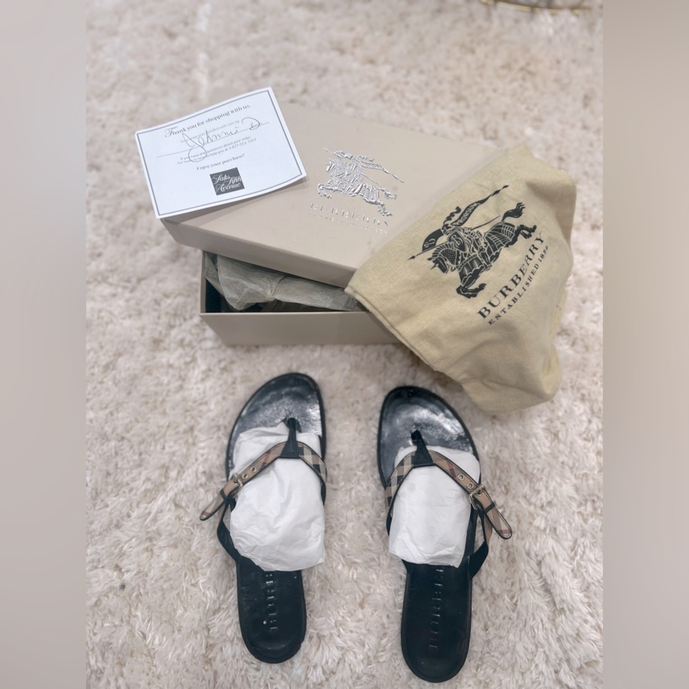 Burberry Thong sandal. Cute for the summer and sunny vacations!